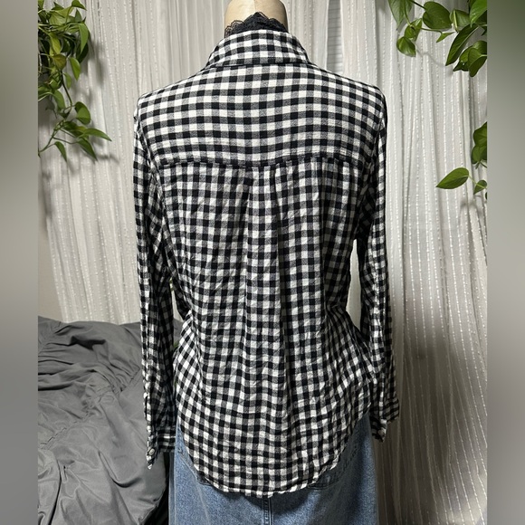 Abound Monochrome Plaid Shirt - Picture 3 of 5